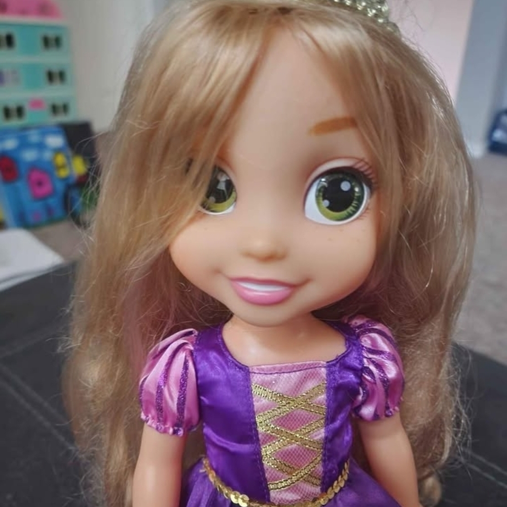 Disney Rapunzul Princess Doll
